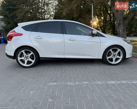 Білий Форд Фокус, об'ємом двигуна 2 л та пробігом 166 тис. км за 9200 $, фото 12 на Automoto.ua
