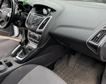 Белый Форд Фокус, объемом двигателя 1 л и пробегом 58 тыс. км за 7300 $, фото 3 на Automoto.ua