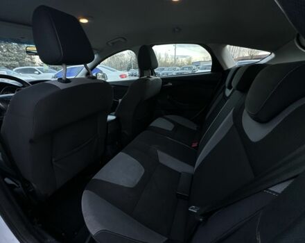 Белый Форд Фокус, объемом двигателя 1 л и пробегом 164 тыс. км за 5700 $, фото 14 на Automoto.ua