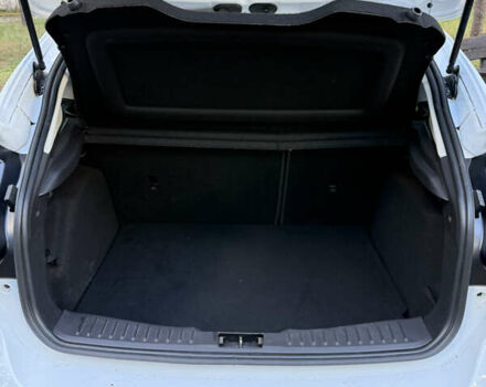 Белый Форд Фокус, объемом двигателя 1 л и пробегом 104 тыс. км за 7200 $, фото 14 на Automoto.ua