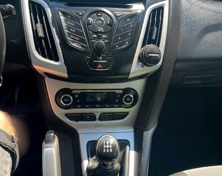 Белый Форд Фокус, объемом двигателя 1 л и пробегом 131 тыс. км за 4700 $, фото 7 на Automoto.ua