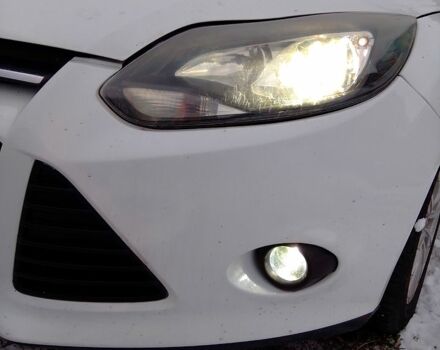 Белый Форд Фокус, объемом двигателя 1 л и пробегом 120 тыс. км за 6300 $, фото 1 на Automoto.ua