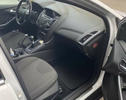 Білий Форд Фокус, об'ємом двигуна 1.56 л та пробігом 284 тис. км за 7500 $, фото 4 на Automoto.ua