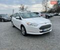 Белый Форд Фокус, объемом двигателя 0 л и пробегом 125 тыс. км за 5308 $, фото 1 на Automoto.ua