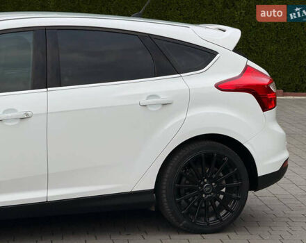 Белый Форд Фокус, объемом двигателя 1.6 л и пробегом 227 тыс. км за 8900 $, фото 14 на Automoto.ua