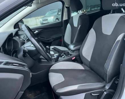 Форд Фокус 2013 в Львове на Automoto.ua Белый Форд Фокус, объемом двигателя 1 л и пробегом 290 тыс. км за 5490 $, фото 17 на Automoto.ua