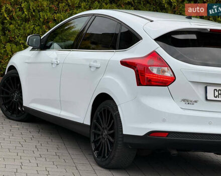 Белый Форд Фокус, объемом двигателя 1.6 л и пробегом 227 тыс. км за 8900 $, фото 17 на Automoto.ua