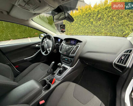 Білий Форд Фокус, об'ємом двигуна 1.6 л та пробігом 227 тис. км за 8600 $, фото 29 на Automoto.ua