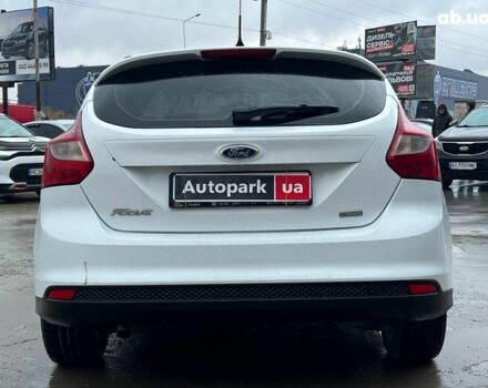 Форд Фокус 2013 в Львове на Automoto.ua Белый Форд Фокус, объемом двигателя 1 л и пробегом 290 тыс. км за 5490 $, фото 6 на Automoto.ua