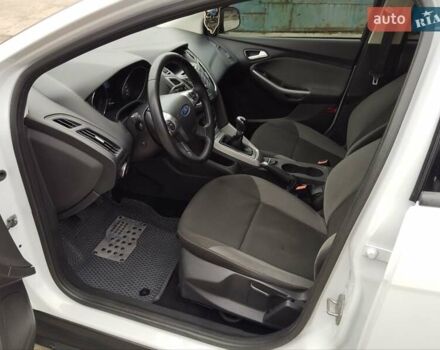 Белый Форд Фокус, объемом двигателя 1 л и пробегом 190 тыс. км за 5850 $, фото 7 на Automoto.ua