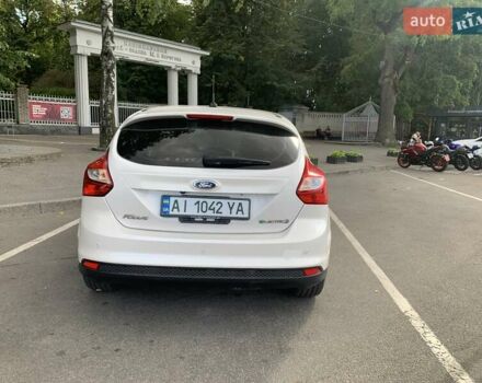 Белый Форд Фокус, объемом двигателя 0 л и пробегом 153 тыс. км за 6493 $, фото 4 на Automoto.ua
