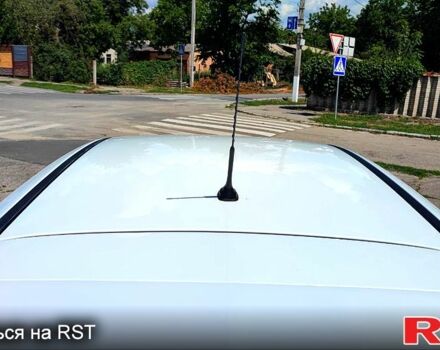 Форд Фокус 2013 в Харькове на Automoto.ua Белый Форд Фокус, объемом двигателя 1 л и пробегом 200 тыс. км за 5750 $, фото 4 на Automoto.ua