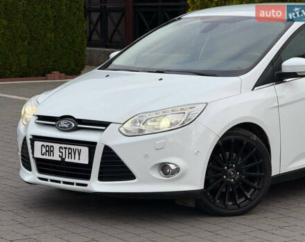 Белый Форд Фокус, объемом двигателя 1.6 л и пробегом 227 тыс. км за 8900 $, фото 6 на Automoto.ua