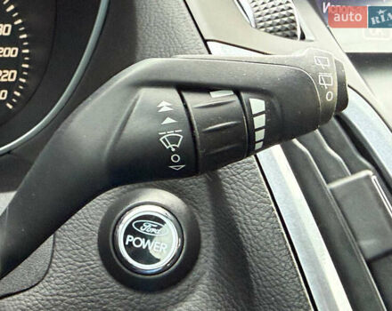 Белый Форд Фокус, объемом двигателя 1.6 л и пробегом 227 тыс. км за 8900 $, фото 45 на Automoto.ua