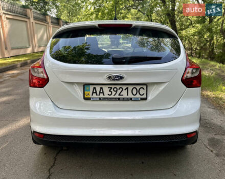Белый Форд Фокус, объемом двигателя 1 л и пробегом 196 тыс. км за 6500 $, фото 7 на Automoto.ua