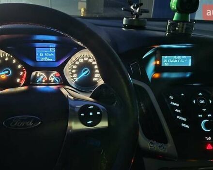 Форд Фокус 2013 в Полтаве на Automoto.ua Белый Форд Фокус, объемом двигателя 1 л и пробегом 160 тыс. км за 6450 $, фото 13 на Automoto.ua