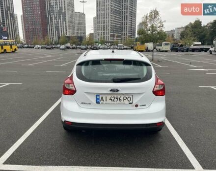 Білий Форд Фокус, об'ємом двигуна 1 л та пробігом 198 тис. км за 7400 $, фото 5 на Automoto.ua