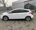Белый Форд Фокус, объемом двигателя 1 л и пробегом 160 тыс. км за 5990 $, фото 4 на Automoto.ua