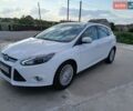 Белый Форд Фокус, объемом двигателя 1 л и пробегом 205 тыс. км за 5600 $, фото 1 на Automoto.ua