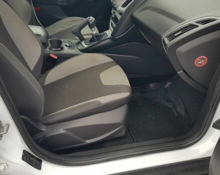 Білий Форд Фокус, об'ємом двигуна 1 л та пробігом 120 тис. км за 6500 $, фото 12 на Automoto.ua