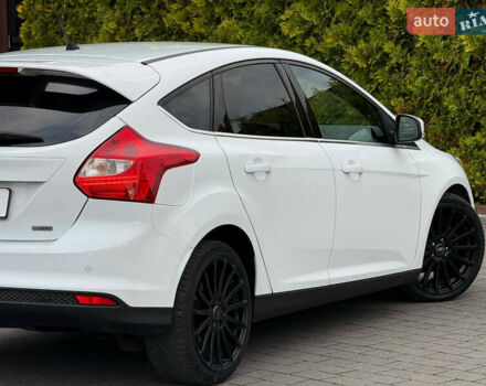 Белый Форд Фокус, объемом двигателя 1.6 л и пробегом 227 тыс. км за 8900 $, фото 23 на Automoto.ua