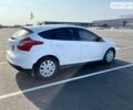 Белый Форд Фокус, объемом двигателя 1 л и пробегом 160 тыс. км за 5500 $, фото 2 на Automoto.ua