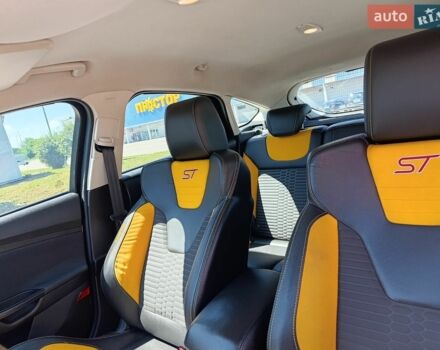 Білий Форд Фокус, об'ємом двигуна 1 л та пробігом 210 тис. км за 6500 $, фото 7 на Automoto.ua