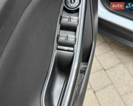 Білий Форд Фокус, об'ємом двигуна 1.6 л та пробігом 195 тис. км за 7900 $, фото 12 на Automoto.ua