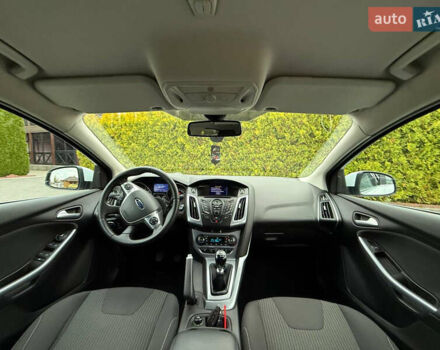 Белый Форд Фокус, объемом двигателя 1.6 л и пробегом 227 тыс. км за 8900 $, фото 4 на Automoto.ua