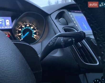 Белый Форд Фокус, объемом двигателя 2 л и пробегом 226 тыс. км за 6990 $, фото 29 на Automoto.ua