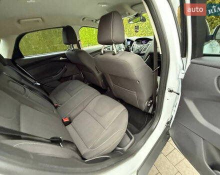 Белый Форд Фокус, объемом двигателя 1.6 л и пробегом 227 тыс. км за 8900 $, фото 33 на Automoto.ua