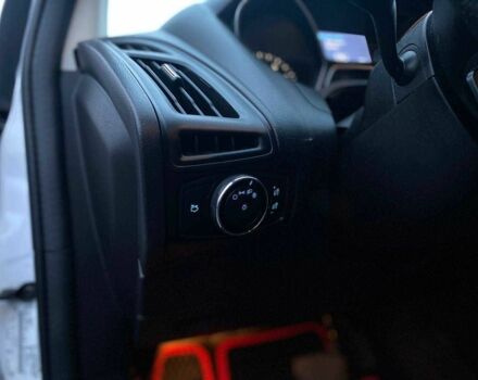 Белый Форд Фокус, объемом двигателя 2 л и пробегом 226 тыс. км за 6990 $, фото 10 на Automoto.ua