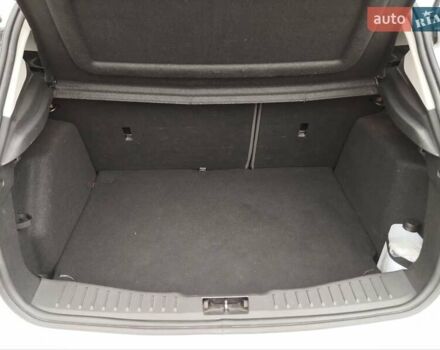 Белый Форд Фокус, объемом двигателя 1 л и пробегом 190 тыс. км за 5850 $, фото 11 на Automoto.ua