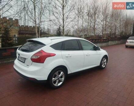 Белый Форд Фокус, объемом двигателя 1 л и пробегом 290 тыс. км за 6000 $, фото 3 на Automoto.ua