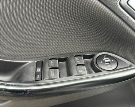 Белый Форд Фокус, объемом двигателя 1 л и пробегом 160 тыс. км за 5990 $, фото 22 на Automoto.ua