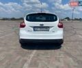 Белый Форд Фокус, объемом двигателя 1 л и пробегом 147 тыс. км за 6500 $, фото 2 на Automoto.ua
