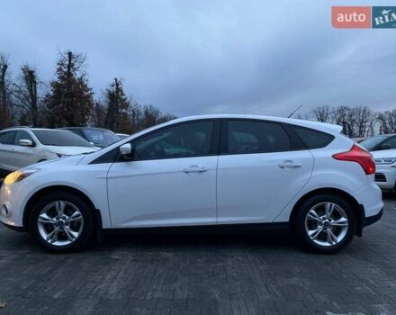 Белый Форд Фокус, объемом двигателя 2 л и пробегом 226 тыс. км за 6990 $, фото 7 на Automoto.ua