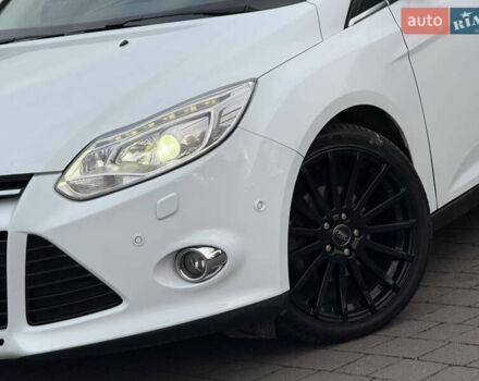 Білий Форд Фокус, об'ємом двигуна 1.6 л та пробігом 227 тис. км за 8600 $, фото 7 на Automoto.ua