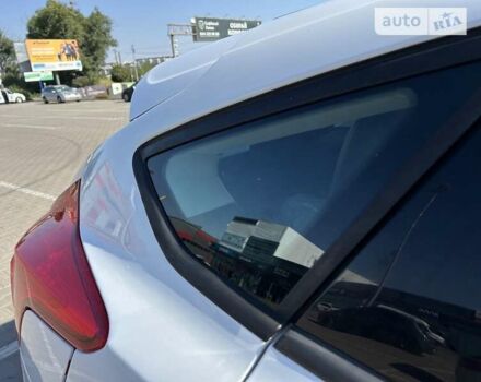 Белый Форд Фокус, объемом двигателя 2 л и пробегом 161 тыс. км за 8900 $, фото 6 на Automoto.ua