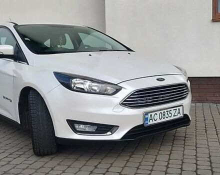 Белый Форд Фокус, объемом двигателя 0 л и пробегом 135 тыс. км за 7700 $, фото 2 на Automoto.ua