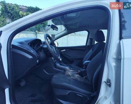 Белый Форд Фокус, объемом двигателя 2 л и пробегом 163 тыс. км за 7999 $, фото 8 на Automoto.ua