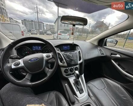 Белый Форд Фокус, объемом двигателя 2 л и пробегом 122 тыс. км за 9300 $, фото 10 на Automoto.ua