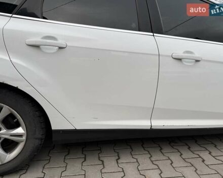 Белый Форд Фокус, объемом двигателя 1 л и пробегом 163 тыс. км за 5900 $, фото 4 на Automoto.ua