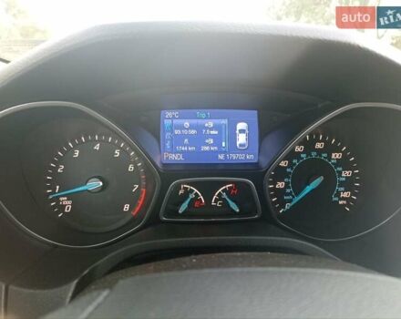 Білий Форд Фокус, об'ємом двигуна 2 л та пробігом 180 тис. км за 7800 $, фото 1 на Automoto.ua