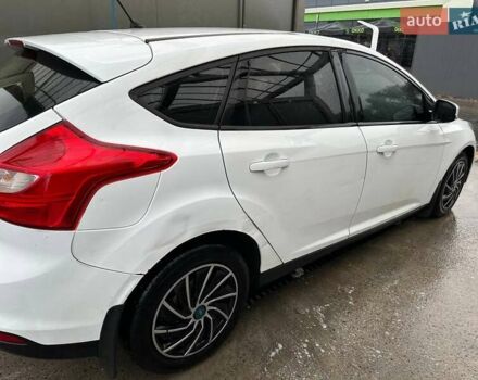 Білий Форд Фокус, об'ємом двигуна 1 л та пробігом 153 тис. км за 5500 $, фото 4 на Automoto.ua