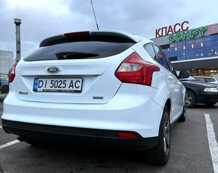 Білий Форд Фокус, об'ємом двигуна 1 л та пробігом 136 тис. км за 6000 $, фото 2 на Automoto.ua