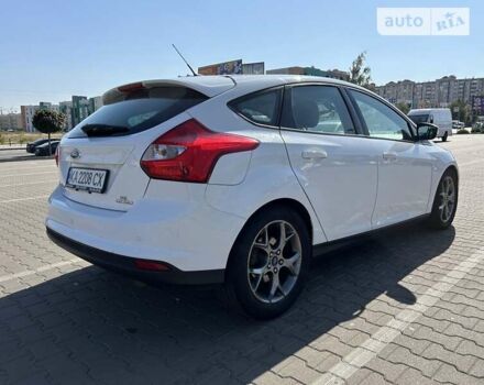 Белый Форд Фокус, объемом двигателя 2 л и пробегом 161 тыс. км за 8900 $, фото 4 на Automoto.ua