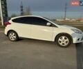Белый Форд Фокус, объемом двигателя 1.6 л и пробегом 235 тыс. км за 8600 $, фото 2 на Automoto.ua