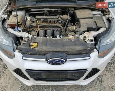 Білий Форд Фокус, об'ємом двигуна 2 л та пробігом 60 тис. км за 500 $, фото 10 на Automoto.ua