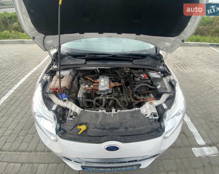 Белый Форд Фокус, объемом двигателя 0 л и пробегом 58 тыс. км за 8500 $, фото 7 на Automoto.ua